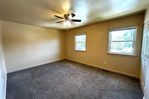 220 Ivanhoe Ct, Fredericksburg, VA 22401 - Photo 8