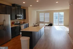 2204 Shadmoor Dr, Fredericksburg, VA 22401 - Photo 10