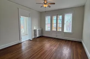 702 Prince Edward St, Fredericksburg, VA 22401 - Photo 2