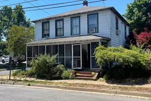 300 Prince Edward St, Fredericksburg, VA 22401 - Photo 1