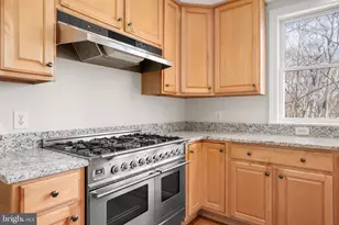 1021 Albert Rennolds Dr, Fredericksburg, VA 22401 - Photo 16