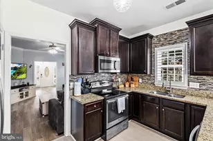 140 Ridgeway St, Fredericksburg, VA 22401 - Photo 12