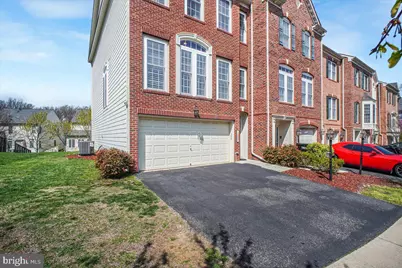 1029 Hotchkiss Place, Fredericksburg, VA 22401 - Photo 2