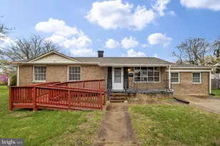 1306 Cardwell St, Fredericksburg, VA 22401 - Photo 2