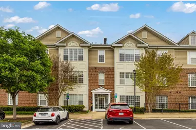 701 Cobblestone Boulevard #203, Fredericksburg, VA 22401 - Photo 2