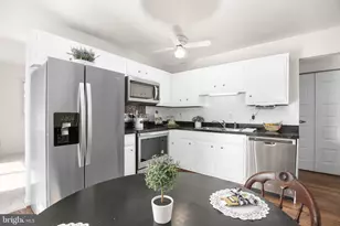 305 Cannon Cir, Fredericksburg, VA 22401 - Photo 8