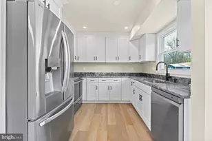 221 Morningside Dr, Fredericksburg, VA 22401 - Photo 14