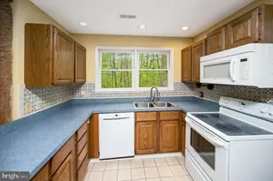 130 Spring Wood Dr, Fredericksburg, VA 22401 - Photo 18