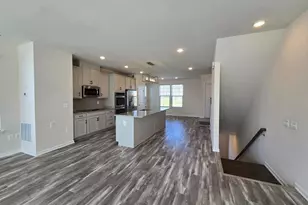 2208 Shadmoor Dr, Fredericksburg, VA 22401 - Photo 4