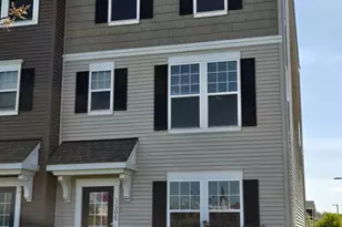 2208 Shadmoor Dr, Fredericksburg, VA 22401 - Photo 2