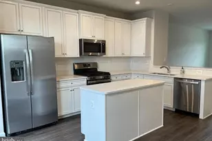 1113 Rampart Dr, Fredericksburg, VA 22401 - Photo 8