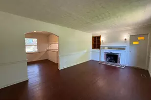126 Forest Ave, Fredericksburg, VA 22401 - Photo 2