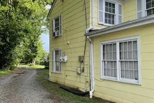 627 Wolfe St, Fredericksburg, VA 22401 - Photo 2