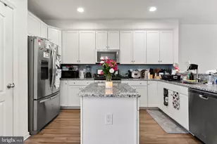 1418 Hudgins Farm Cir, Fredericksburg, VA 22408 - Photo 12