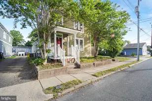 307 Hawke St, Fredericksburg, VA 22401 - Photo 2