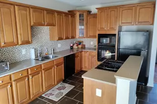 1202 Ellis Ave, Fredericksburg, VA 22401 - Photo 2