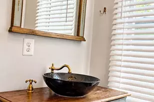 209 Prince Edward St, Fredericksburg, VA 22401 - Photo 10