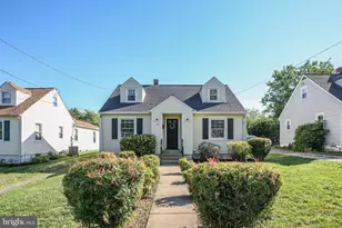 110 Forest Ave, Fredericksburg, VA 22401 - Photo 2
