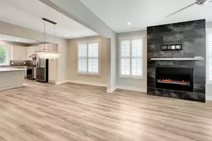 307 Charles St, Fredericksburg, VA 22401 - Photo 2