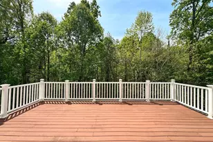 1404 Graham Dr, Fredericksburg, VA 22401 - Photo 36