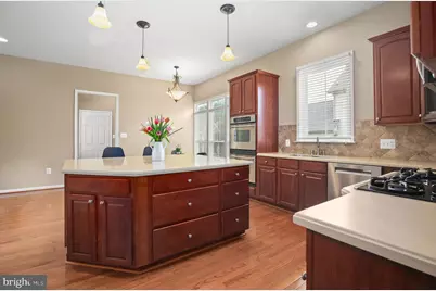 1002 W Kensington Circle, Fredericksburg, VA 22401 - Photo 14