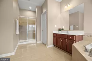 1002 W Kensington Cir, Fredericksburg, VA 22401 - Photo 28