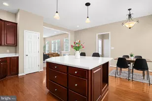 1002 W Kensington Cir, Fredericksburg, VA 22401 - Photo 16