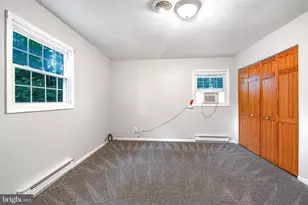 408 Deerwood Dr, Fredericksburg, VA 22401 - Photo 18