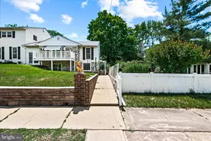 1318 Dandridge St, Fredericksburg, VA 22401 - Photo 4