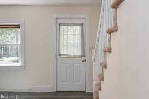 319 Wolfe St, Fredericksburg, VA 22401 - Photo 2