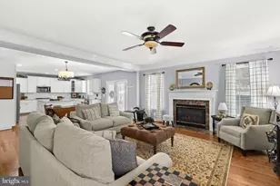 1305 Hearthstone Dr, Fredericksburg, VA 22401 - Photo 18
