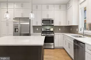 313 Charles St, Fredericksburg, VA 22401 - Photo 14