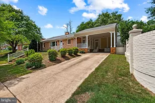 1614 Littlepage St, Fredericksburg, VA 22401 - Photo 4