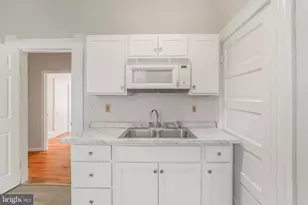 1122 Caroline St, Fredericksburg, VA 22401 - Photo 10