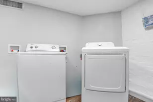 1122 Caroline St, Fredericksburg, VA 22401 - Photo 16