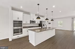 1118 Dovetail Cir, Fredericksburg, VA 22401 - Photo 32