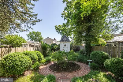 1307 Caroline Street, Fredericksburg, VA 22401 - Photo 32