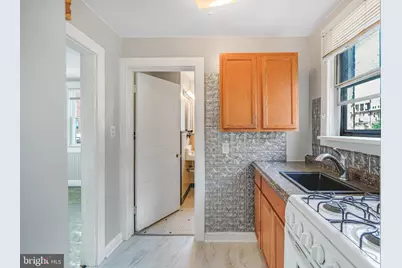 1004 Prince Edward Street #3, Fredericksburg, VA 22401 - Photo 4