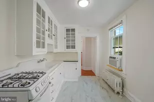 1004 Prince Edward St, Fredericksburg, VA 22401 - Photo 4