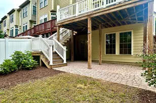 1040 Hotchkiss Pl, Fredericksburg, VA 22401 - Photo 32