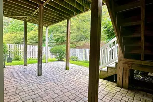1040 Hotchkiss Pl, Fredericksburg, VA 22401 - Photo 34
