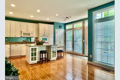 1040 Hotchkiss Place, Fredericksburg, VA 22401 - Photo 8