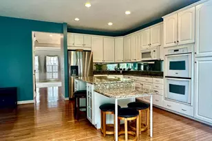 1040 Hotchkiss Pl, Fredericksburg, VA 22401 - Photo 12