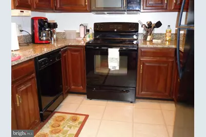 823 NW College Avenue NW, Fredericksburg, VA 22401 - Photo 4