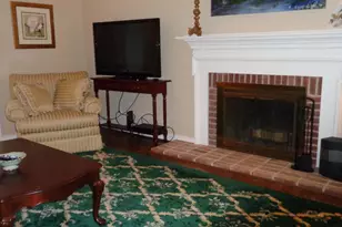823 NW College Ave NW, Fredericksburg, VA 22401 - Photo 2