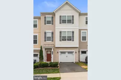 1418 Hudgins Farm Circle, Fredericksburg, VA 22408 - Photo 2