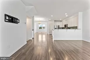 1418 Hudgins Farm Cir, Fredericksburg, VA 22408 - Photo 12