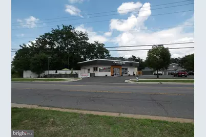 2005 Lafayette Boulevard, Fredericksburg, VA 22401 - Photo 2