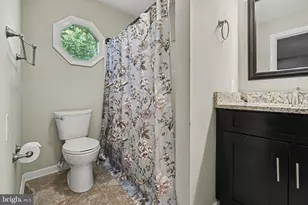 1306 Kenmore Ave, Fredericksburg, VA 22401 - Photo 18