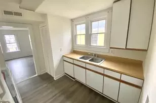 625 Wolfe St, Fredericksburg, VA 22401 - Photo 2